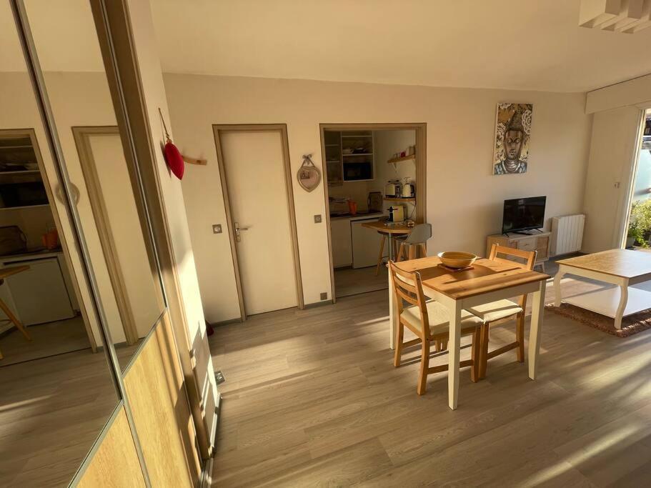 Apartmán Petit Studio Zen Avec Parking Gratuit Reserve Houlgate Exteriér fotografie